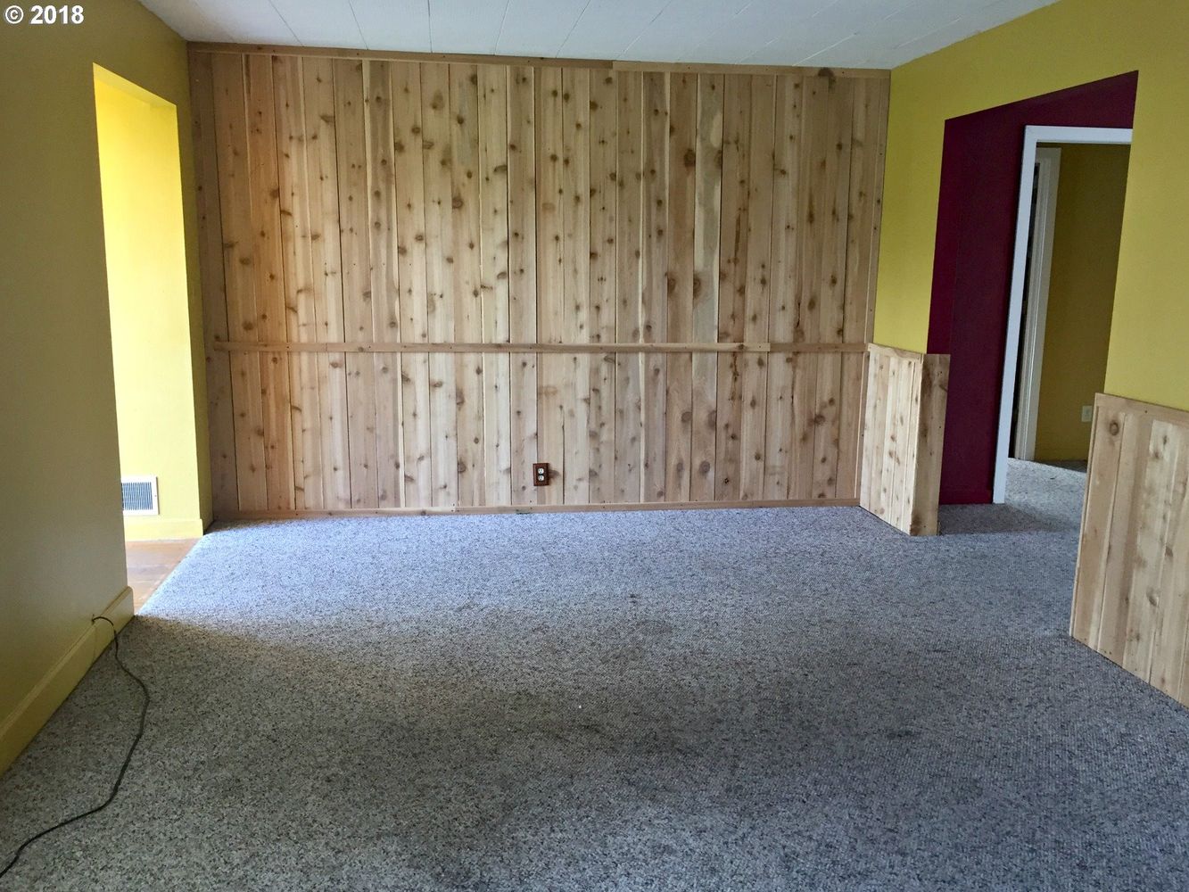 310 SE Pine St, Roseburg, OR 97470